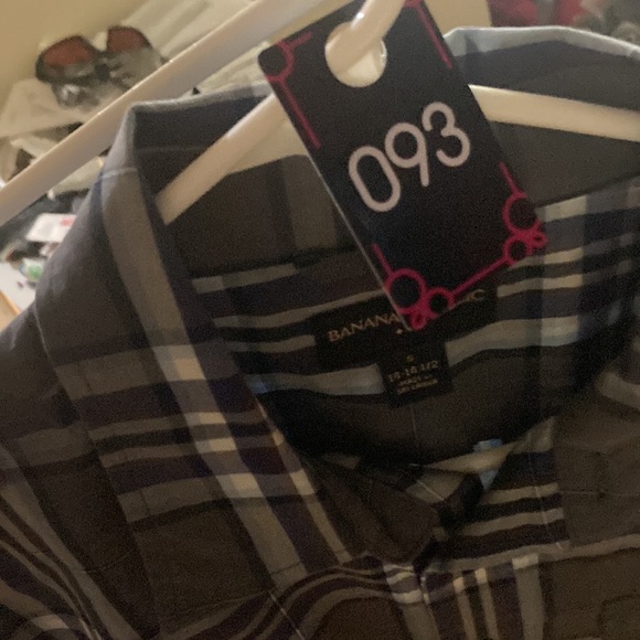 Banana Republic Plaid Button Down Shirt size small (14-14.5)100% cotton. - Picture 11 of 12